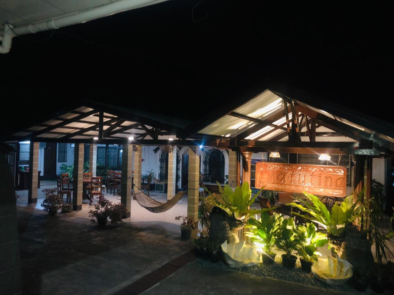 Matutina pensiónne Puerto Princesa Exterior foto