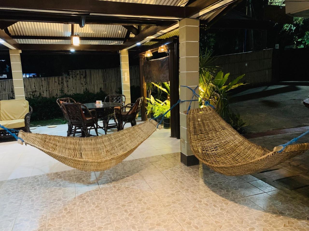 Matutina pensiónne Puerto Princesa Exterior foto