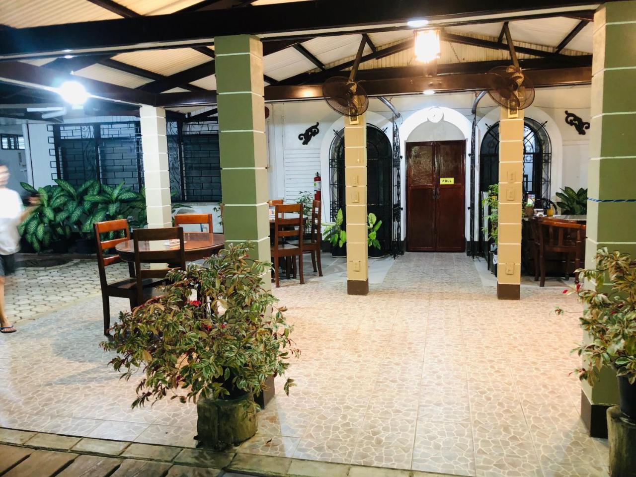 Matutina pensiónne Puerto Princesa Exterior foto