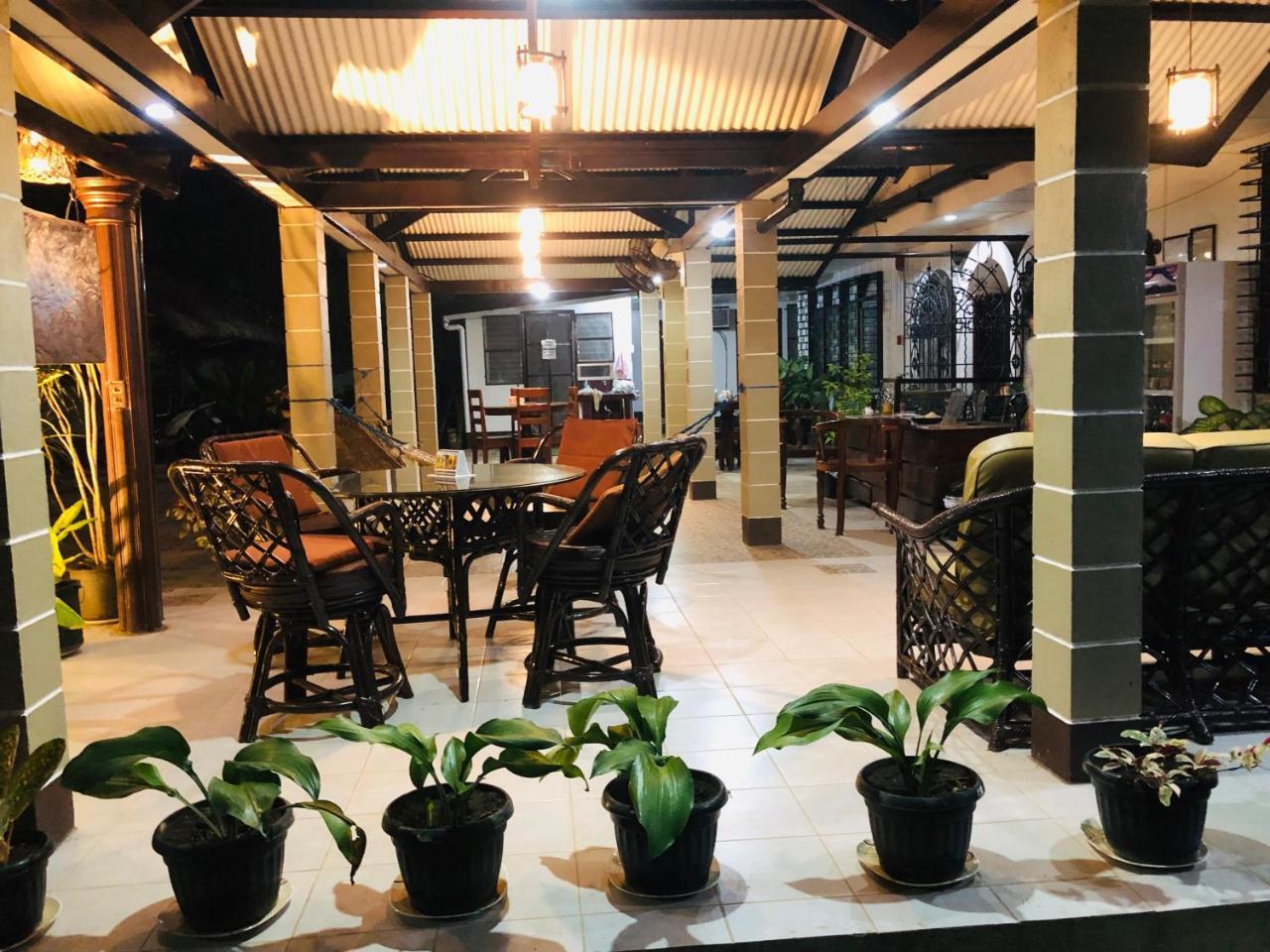 Matutina pensiónne Puerto Princesa Exterior foto