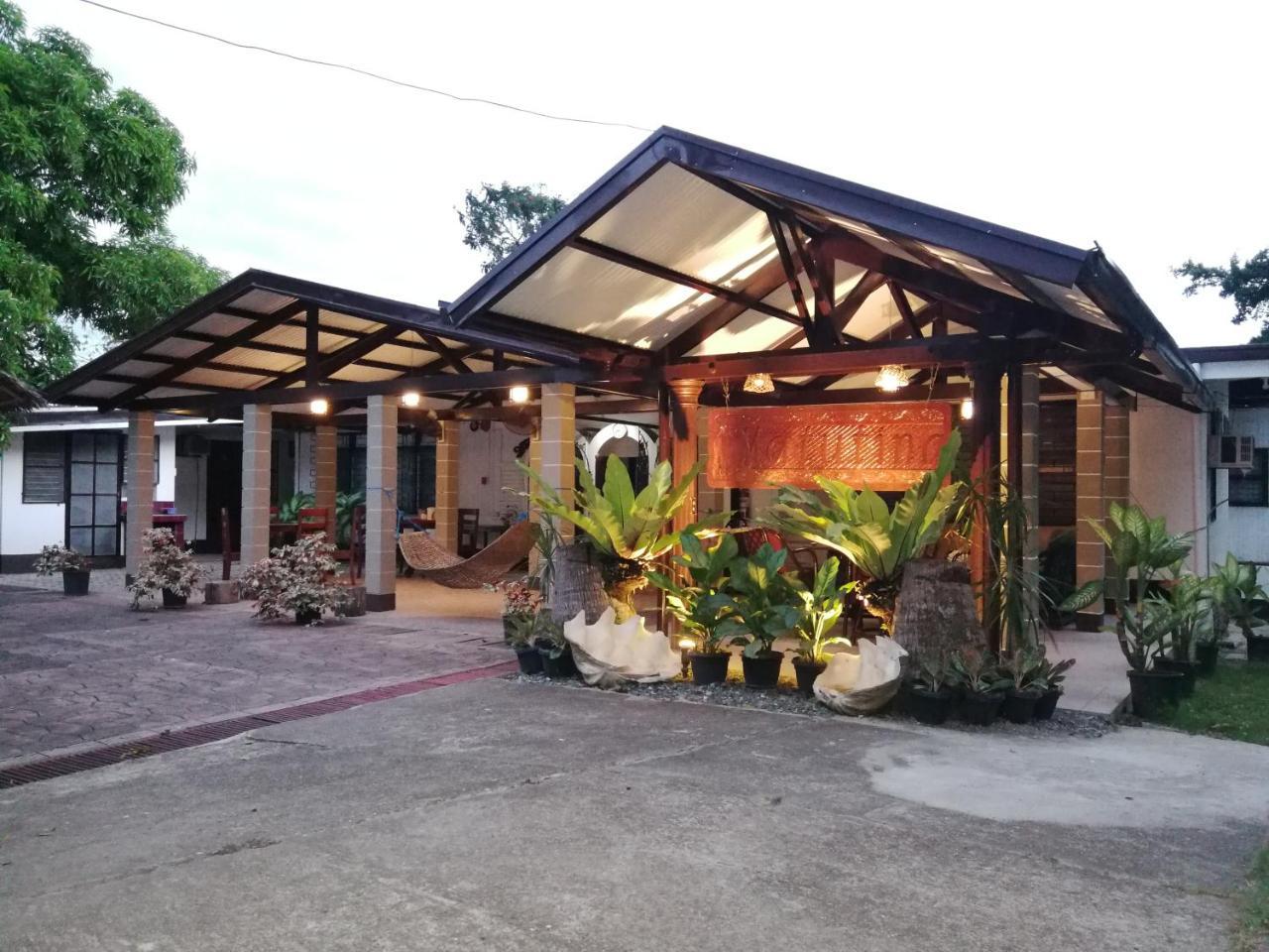 Matutina pensiónne Puerto Princesa Exterior foto
