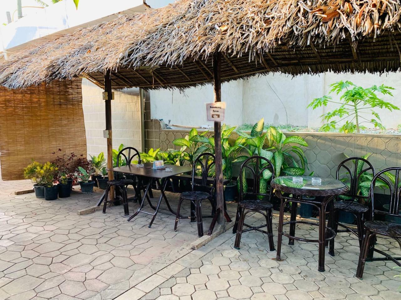 Matutina pensiónne Puerto Princesa Exterior foto